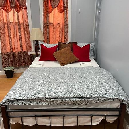 A Spacious Room In Queens Nova York Exterior foto