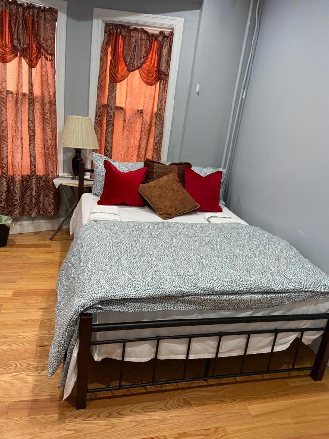 A Spacious Room In Queens Nova York Exterior foto