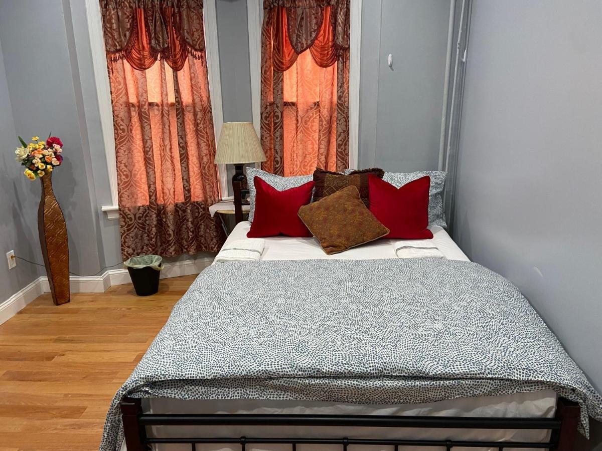 A Spacious Room In Queens Nova York Exterior foto