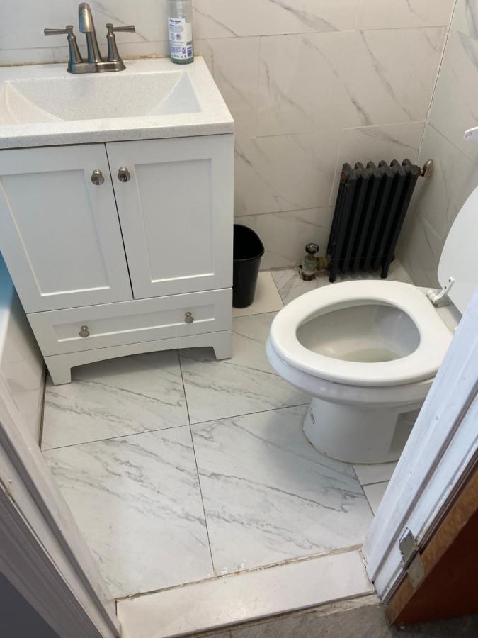 A Spacious Room In Queens Nova York Exterior foto